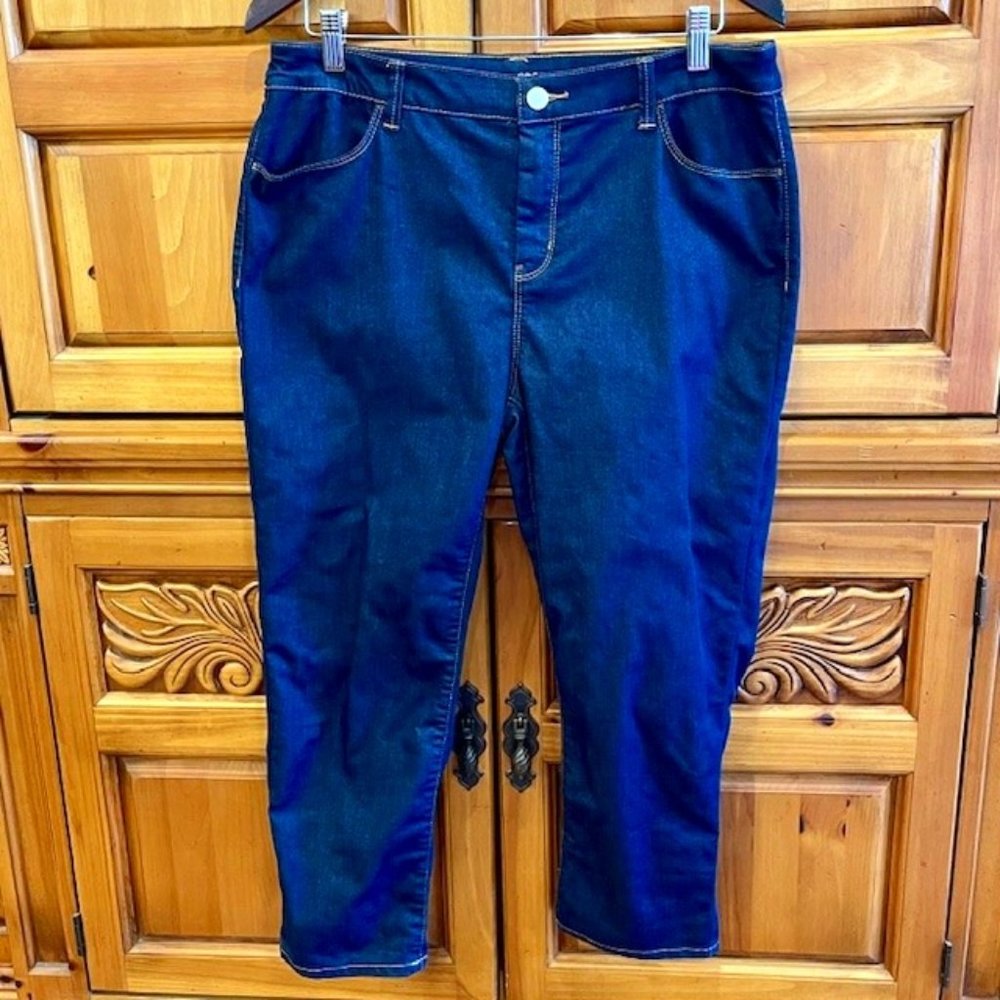 Chico's The Platinum Crop Jeans - Dark Indigo - Chico 1.5, 10US